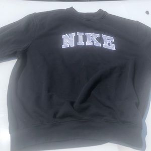 nike sweatshirt